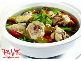 Canh Chua Ga Chicken hot n'sour soup