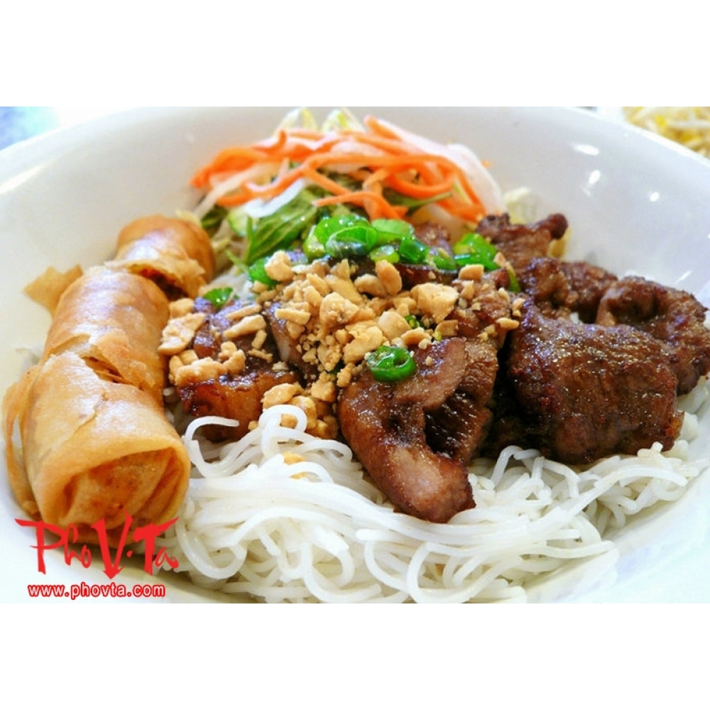 Bun Cha Gio, Nem Nuong Vermicelli with spring rolls and